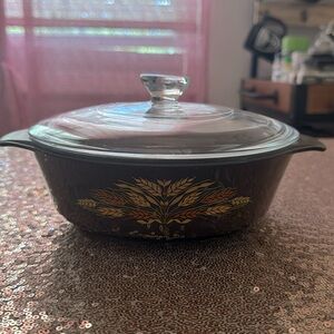 Vintage Wear-Ever Wheat w/Silverstone Glass 1.5 Quart Casserole Pan With Cover